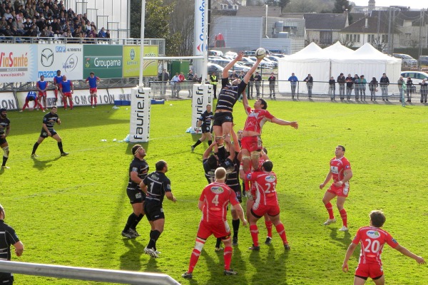Présentation des deuxièmes ligne du CA Brive à l'approche du retour en top 14