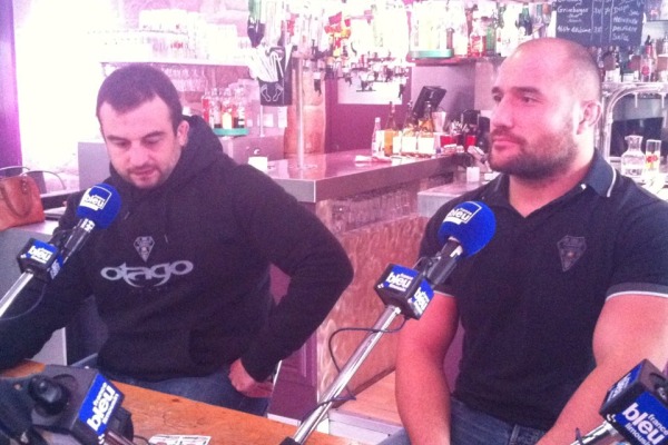 Les deux talonneurs du CA Brive Guillaume Ribes et François Da Ros participent à l'émission Bleu Blanc Noir sur France Bleu Limousin