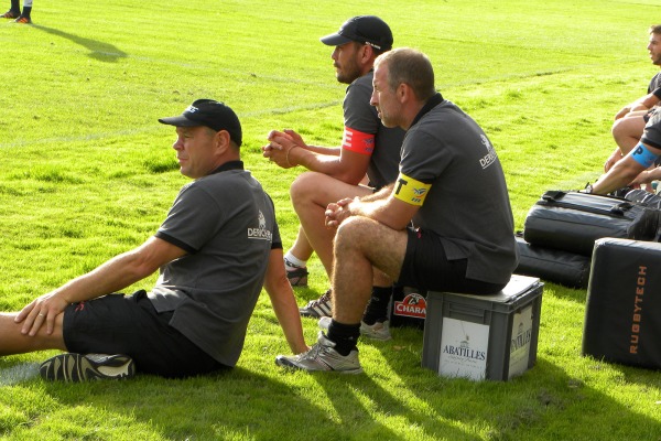 Didier Casadéï, Philippe Carbonneau et Nicolas Godignon sont les trois entraineurs qui s'occupent du CA Brive