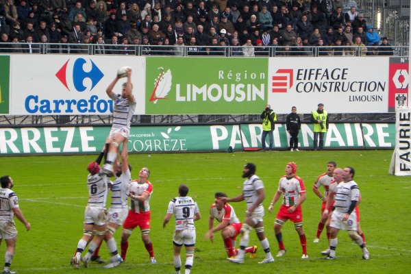 Le CAB a pu compter sur sa touche pour poser des problèmes à Oyonnax