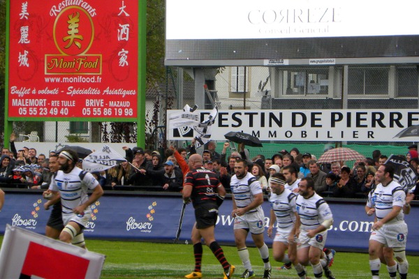 Guillaume Ribes inscrit le premier essai du match après seulement une minute de jeu