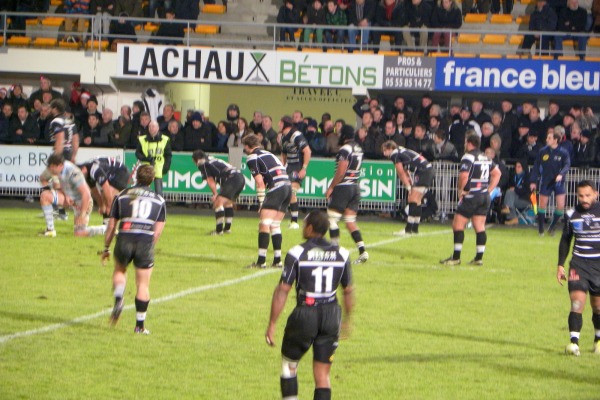 Le combat a été rude et intense samedi entre le CA Brive et le Racing Métro 92