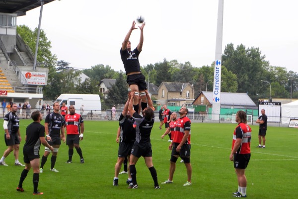 Julien Le Devedec lors de la mise en place d'avant match CA Brive Corrèze Limousin - Union Bordeaux Bègles