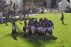 Les joueurs du CA Brive se resserrent pendant le match contre le Racing Métro 92