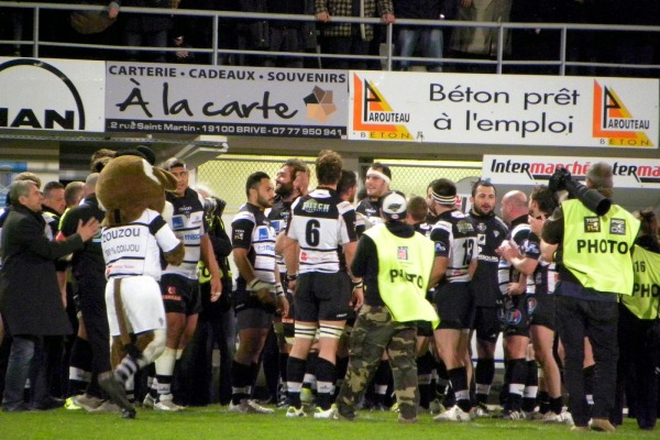 Après une longue saison, les joueurs du CA Brive ont réussi à obtenir leur maintien en Top 14