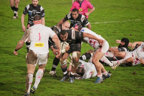 Sisa Koyamaibole a impressionné tout le monde par sa puissance sur le terrain