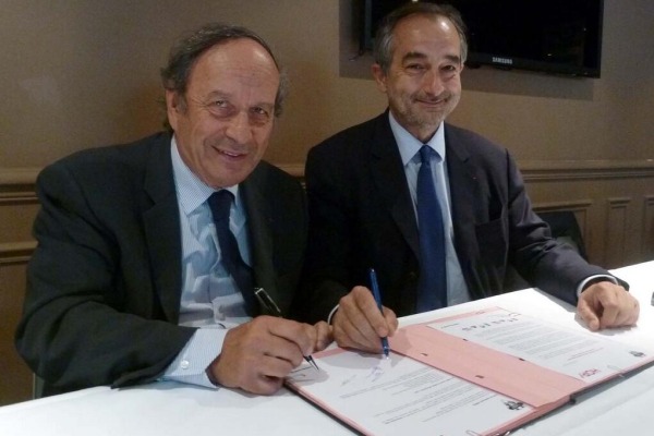 Jean-Jacques Bertrand et Lionel Guérin renouvellent le partenariat qui existe entre le CA Brive et Hop