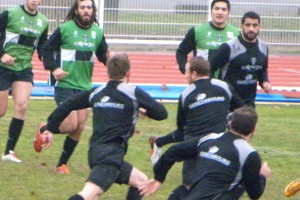 Pendant la mise en place avant Calvisano, les joueurs brivistes ont répété leurs lancements de jeu