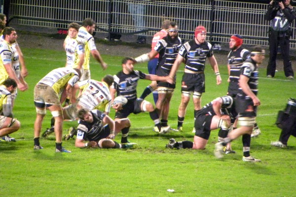 Saïd Hirèche inscrit le deuxième essai du CA Brive contre Calvisano