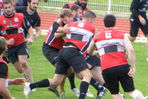 L'opposition à l'entrainement est certes moins violente qu'en match mais les joueurs du CA Brive sont impliqués dans l'exercice
