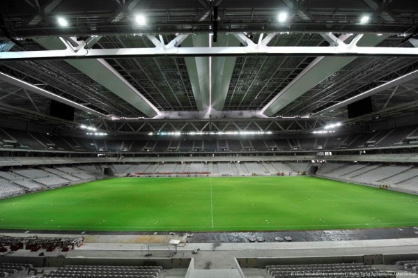 Le stade Pierre Mauroy de Lille thêatre des demis finales de top 14 entre Toulon et le Racnig Metro et Montpellier contre Castres