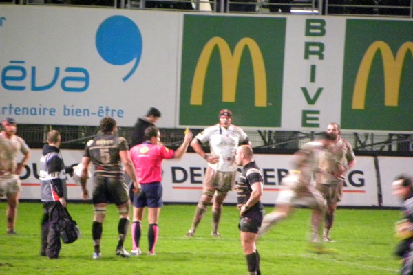 L'ailier du Stade Français Vuidravuwalu écope d'un carton jaune et le CA Brive va en profiter pleinement