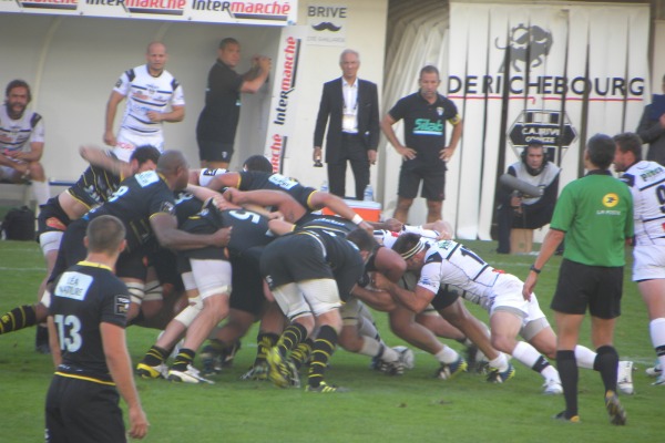Le combat a été intense samedi entre le CA Brive et La Rochelle mais les locaux brivistes ont réussi à empocher la victoire