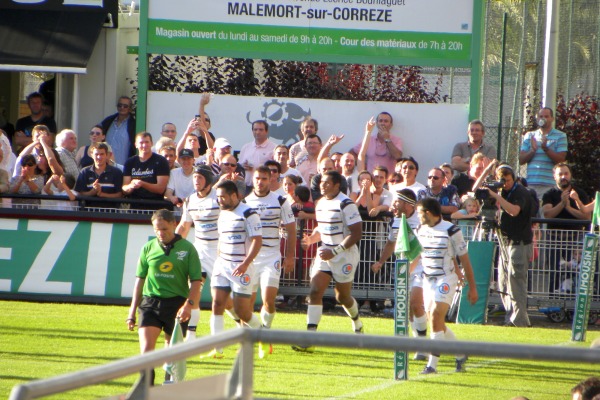Gaëtan Germain inscrit le premier essai du CA Brive lors de la réception de La Rochelle