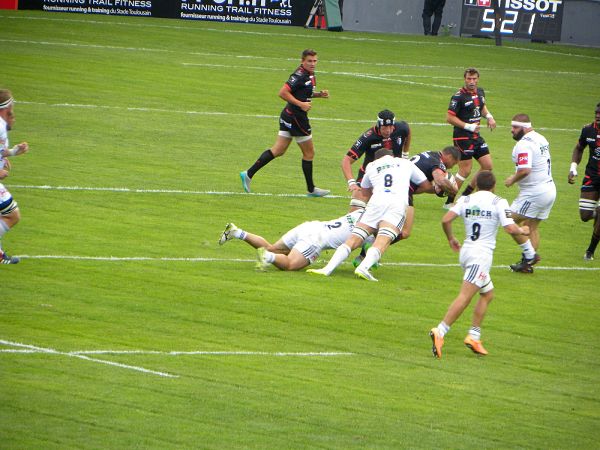 Pisté par Toulouse, Fabien Sanconnie décide finalement de rester du côté de Brive en prolongeant son contrat jusqu'en 2019