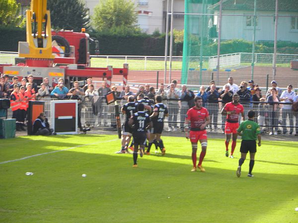 Teddy Iribaren, contre Toulon, inscrit son premier essai sous les couleurs du CA Brive