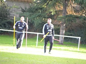 Les joueurs du CA Brive Alfie Mafi et Benjamin Pètre poursuivent leur reprise physique après s'être blessés à la fin de l'année 2015