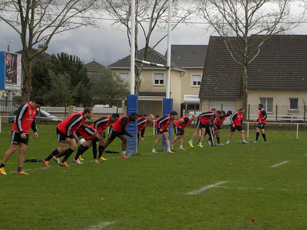 Les joueurs du CA Brive travaillent le physique durant cette semaine sans match