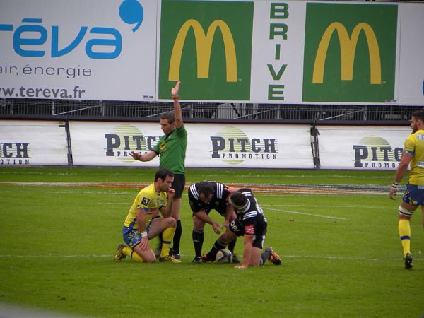 img-accroche-arbitre-match-top14-brive-castres