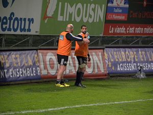 Lucas Pointud et Said Hireche débriffent la rencontre entre Brive et Castres avant même la fin du match