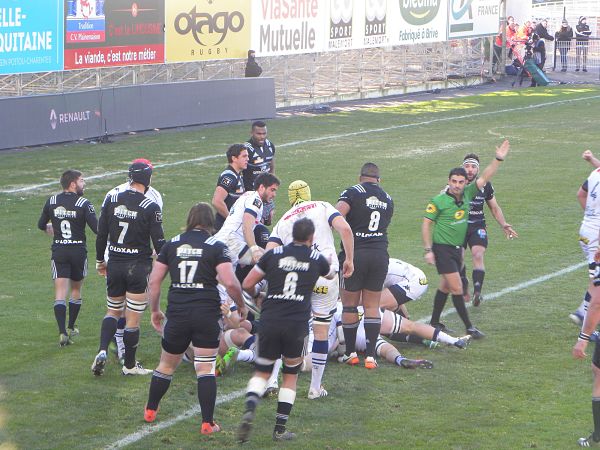 Nouvel essai du FC Grenoble face à un CA Brive qui ne s'attendait pas être autant en difficulté face à l'avant dernier du Top 14