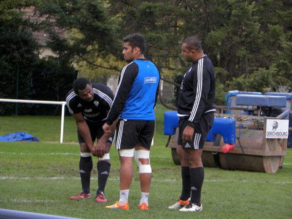 Le CA Brive compte dans ses rangs plusieurs joueurs fidjiens dont Seremaia Burotu, Sisa Koyamaibole et Peniami Narisia