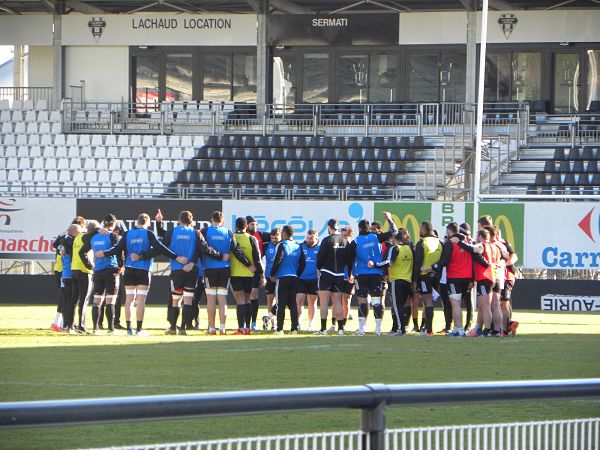 Les joueurs du CA Brive se préparent pour le déplacement à Bayonne au stade Jean Dauger