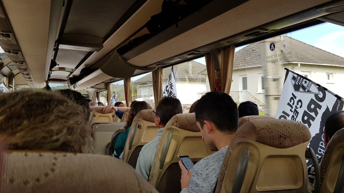 Déplacement bus des 100% coujous à Aurillac
