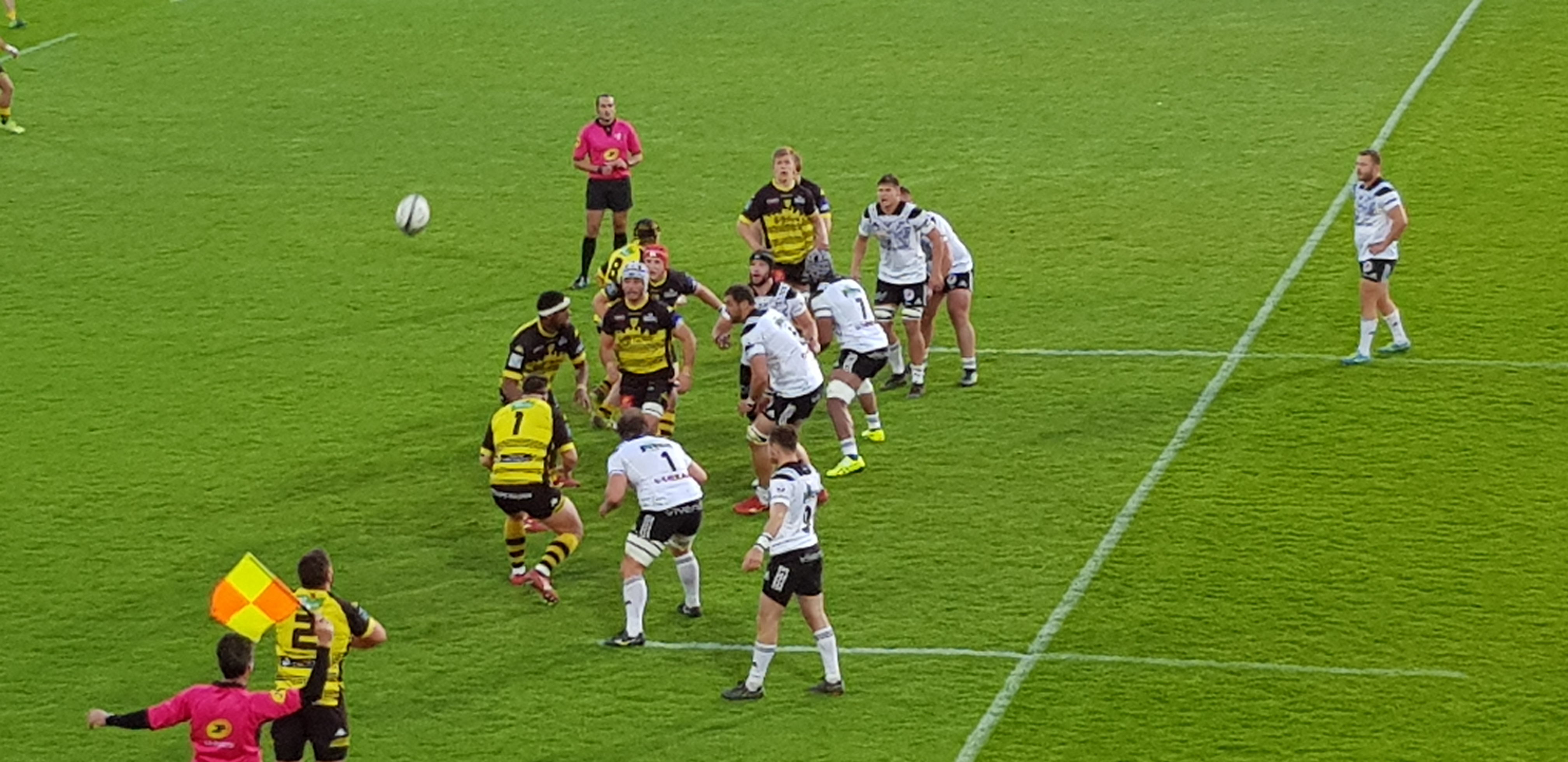 Carcassonne fait la remise en jeu contre Brive (54 à 17)