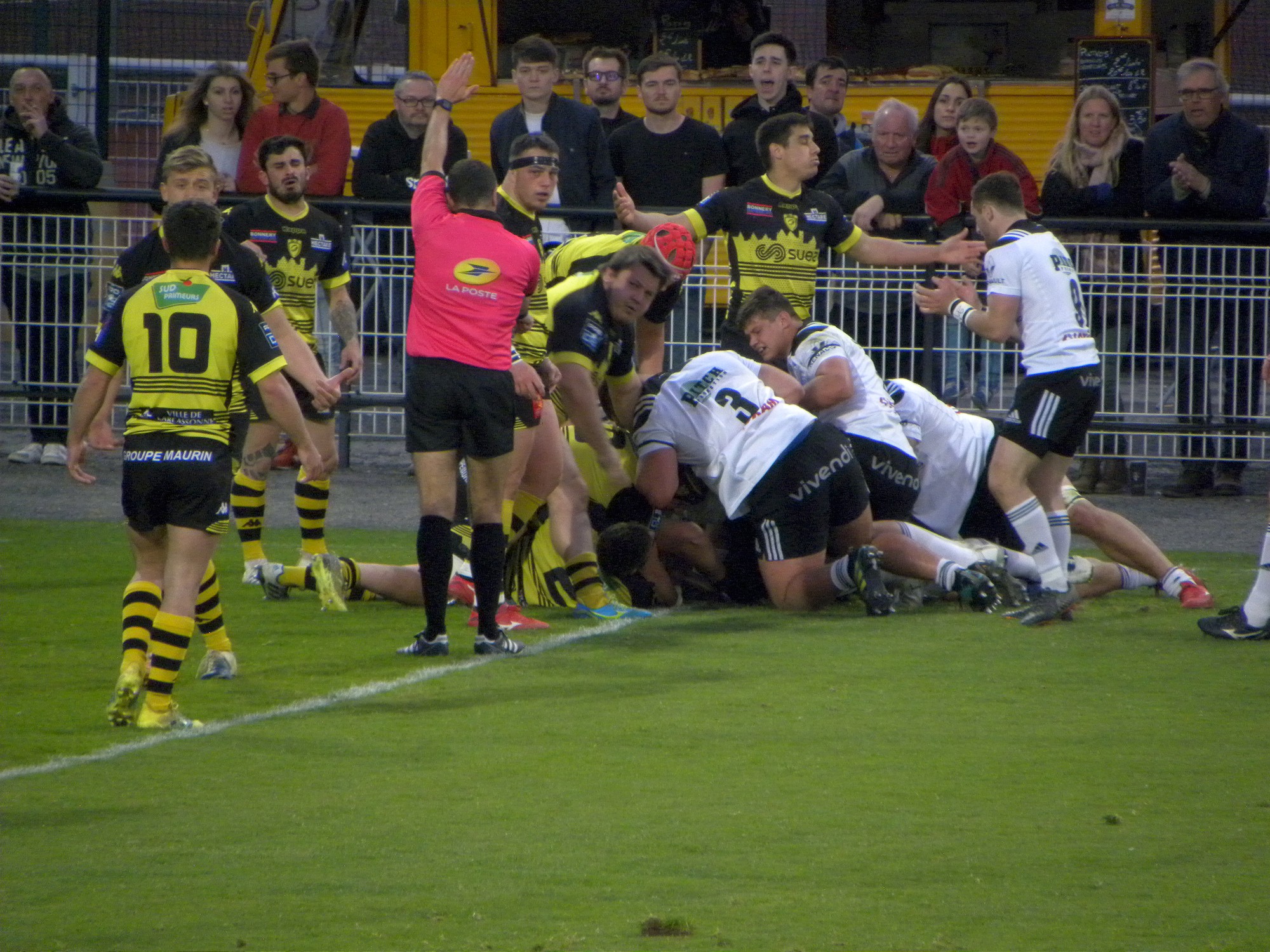 Essai de Victor Lebas contre Carcassonne